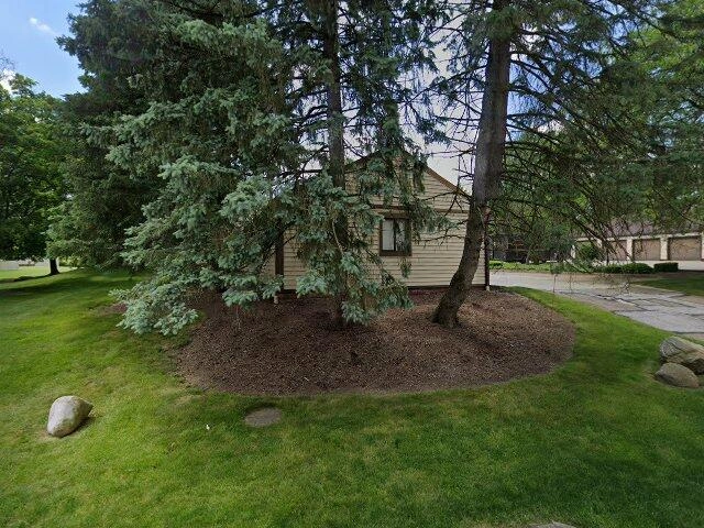 House image located at Akron, OH 44313