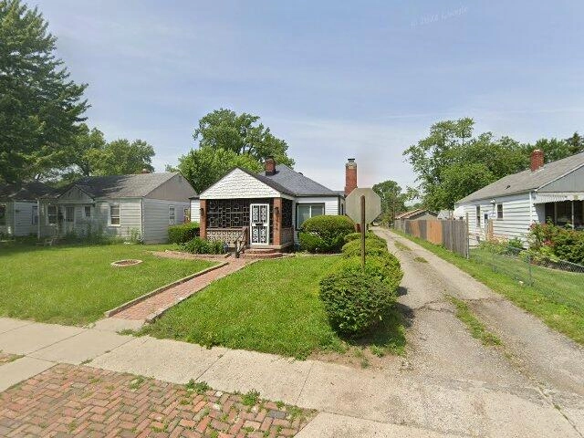 House image located at Indianapolis, IN 46218