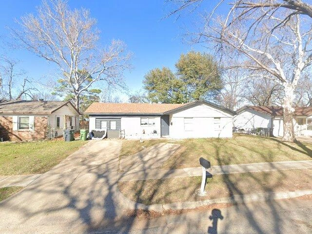 House image located at Arlington, TX 76010