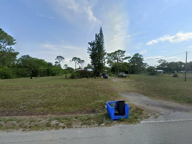 House image located at Labelle, FL 33935