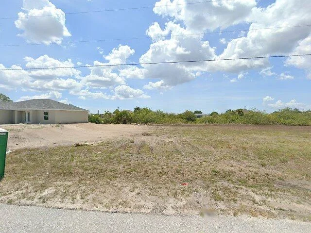 House image located at Cape Coral, FL 33909