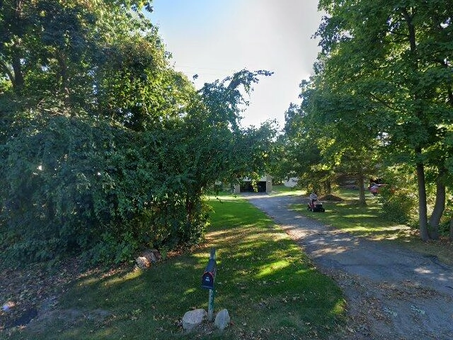 House image located at Oxford, MI 48371