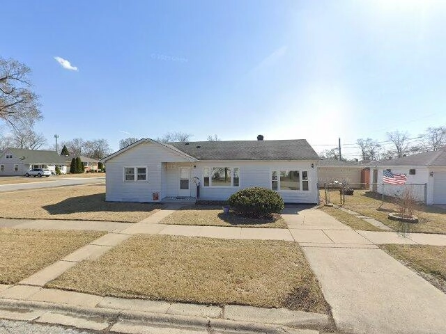 House image located at Burbank, IL 60459