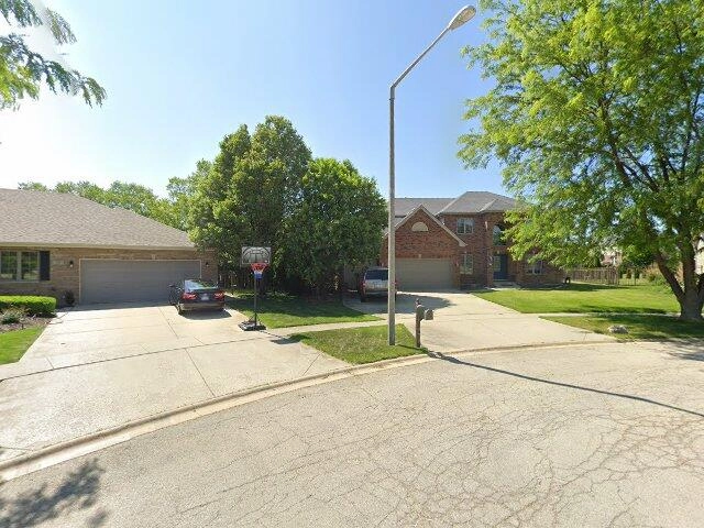 House image located at New Lenox, IL 60451