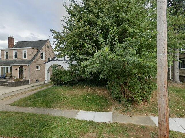 House image located at Broomall, PA 19008