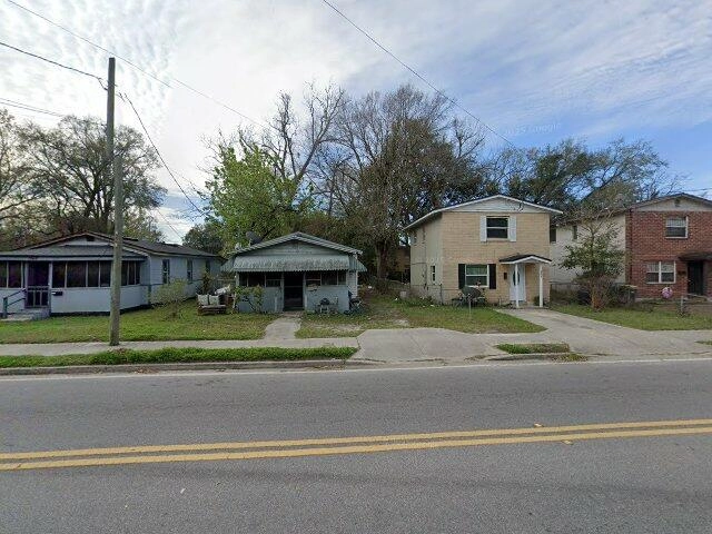 House image located at Jacksonville, FL 32209