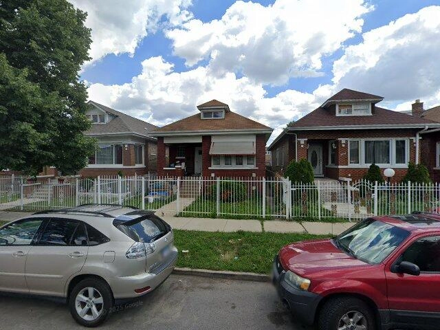House image located at Chicago, IL 60629