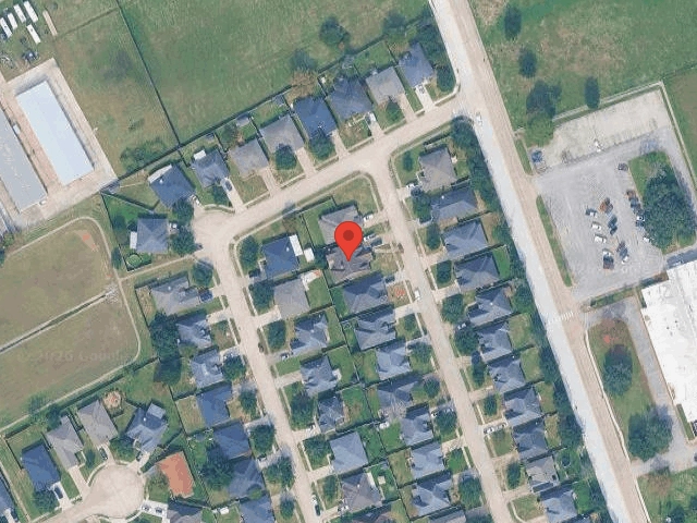 House image located at Alvin, TX 77511