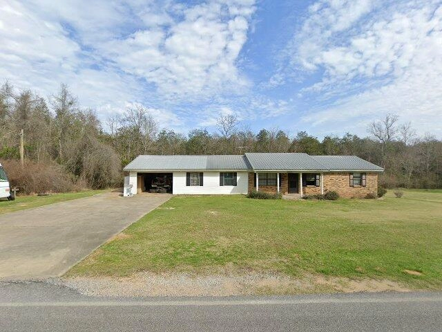 House image located at McDavid, FL 32568