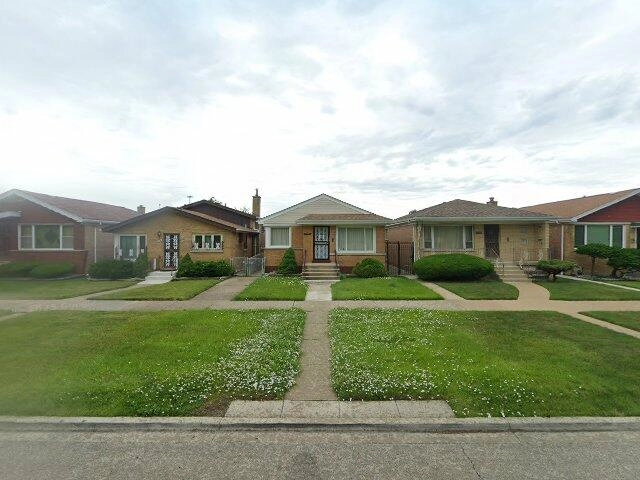 House image located at Chicago, IL 60628