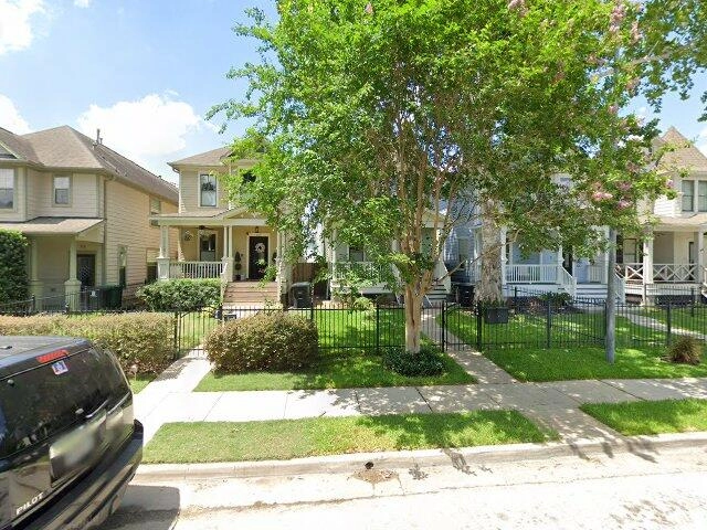 House image located at Chicago, IL 60616