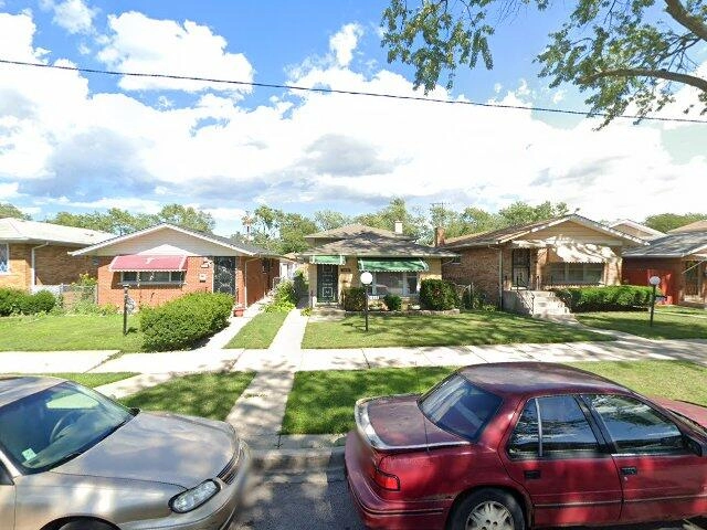 House image located at Chicago, IL 60643