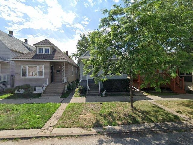 House image located at Chicago, IL 60633