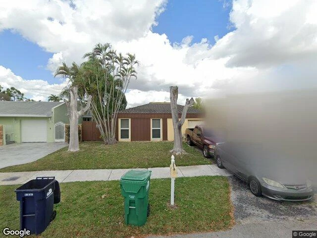 House image located at Miami, FL 33173