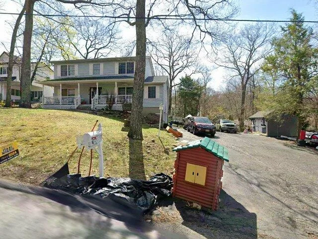 House image located at Hewitt, NJ 07421
