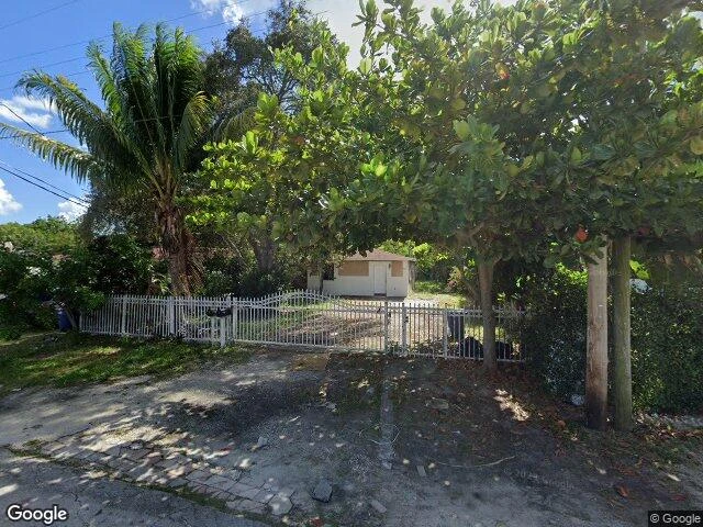 House image located at Miami, FL 33150