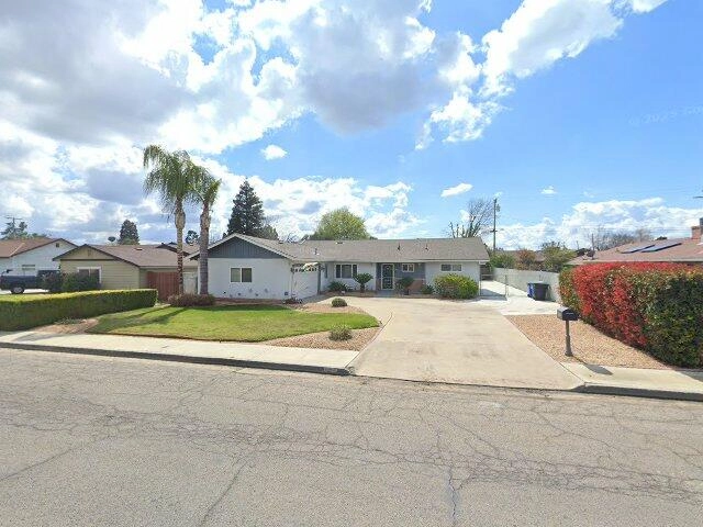 House image located at Porterville, CA 93257