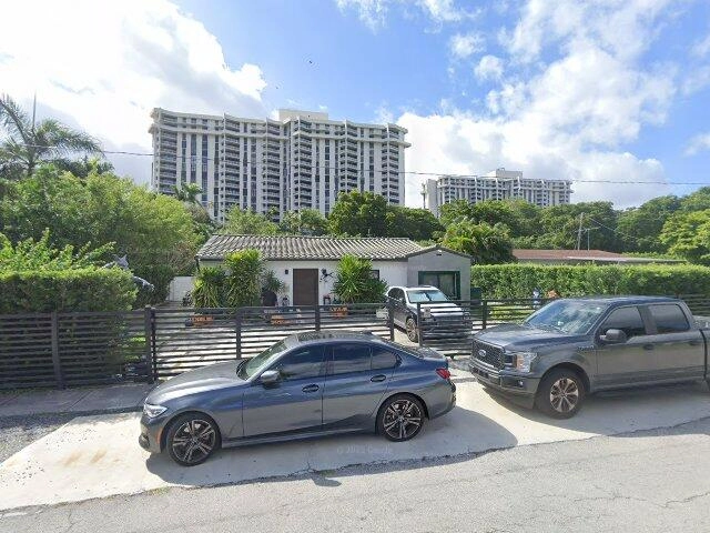 House image located at Miami, FL 33161