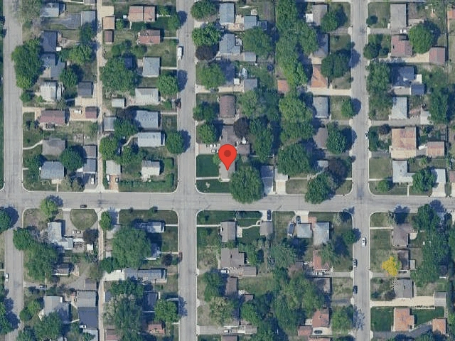 House image located at Clinton, IA 52732