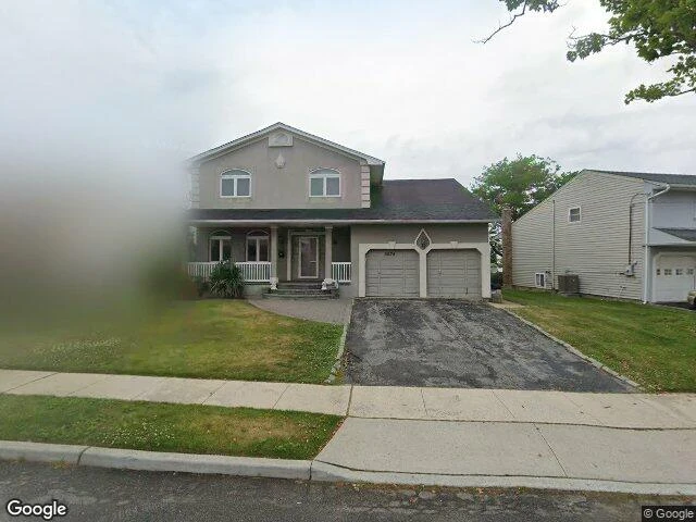 House image located at Oceanside, NY 11572