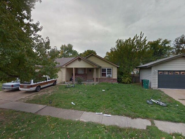 House image located at Florissant, MO 63033