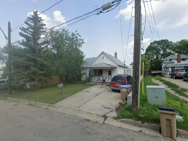 House image located at Minot, ND 58701