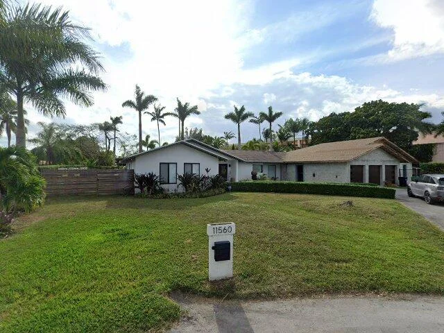 House image located at Miami, FL 33176