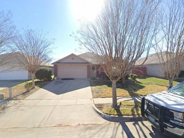 House image located at Arlington, TX 76010