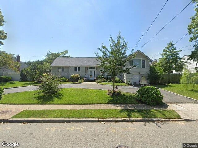 House image located at Massapequa Park, NY 11762