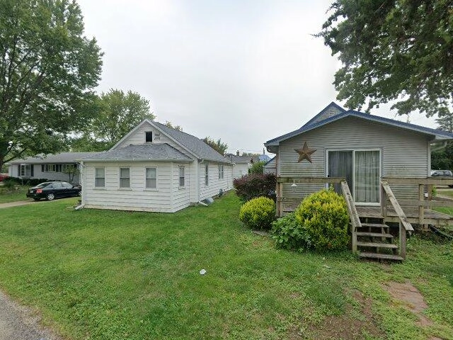 House image located at Burlington, IA 52601