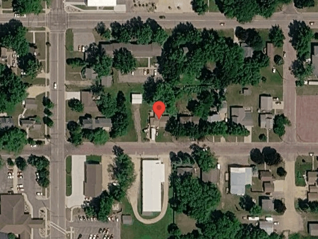 House image located at Madelia, MN 56062