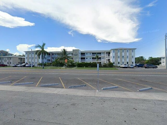 House image located at Hallandale, FL 33009