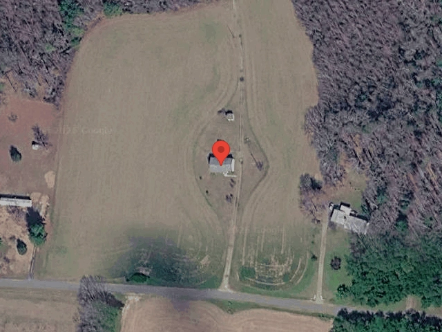 House image located at Hustle, VA 22476