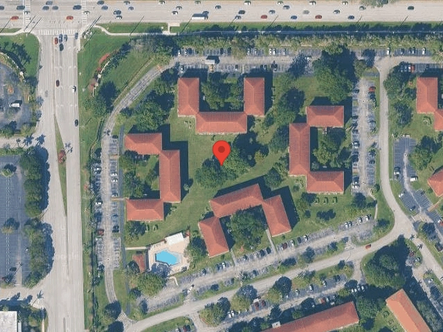 House image located at Hollywood, FL 33027