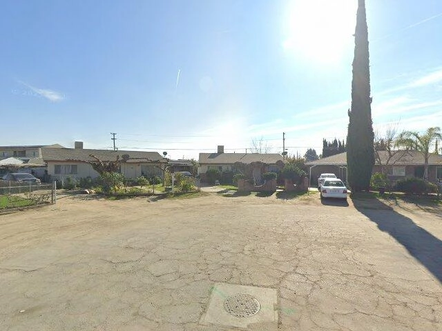 House image located at Lamont, CA 93241