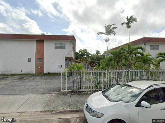 House image located at Miami, FL 33162
