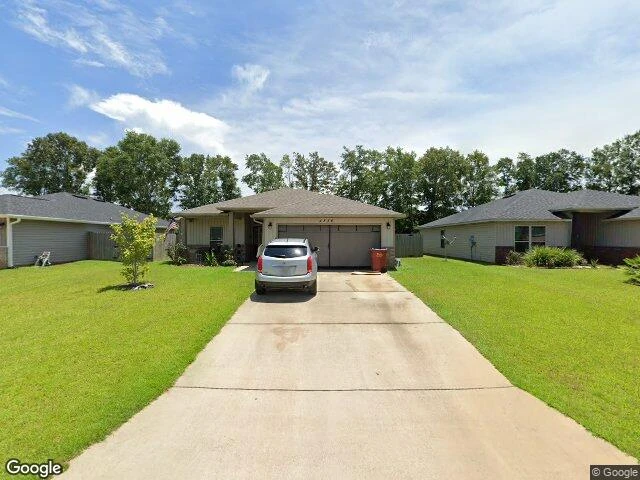 House image located at Milton, FL 32571