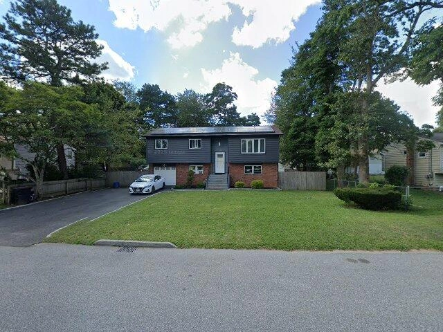 House image located at Camden, NJ 08105