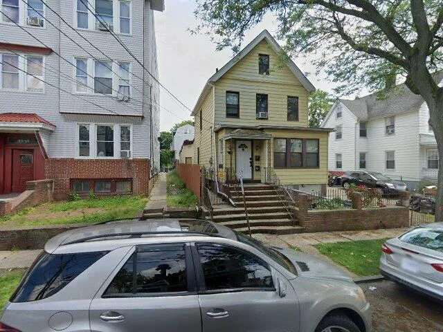 House image located at Irvington, NJ 07111