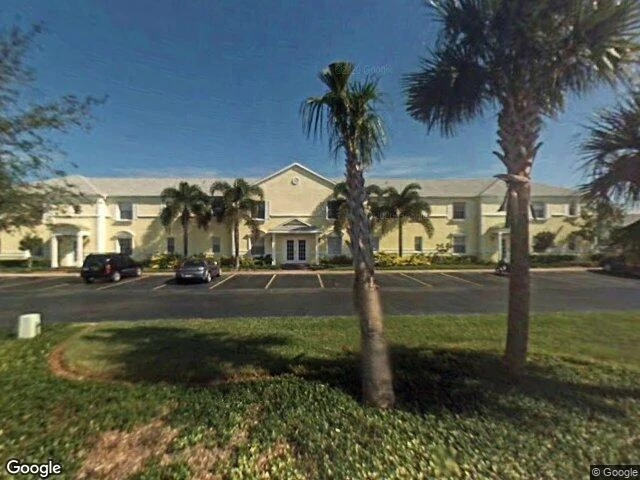 House image located at Saint Petersburg, FL 33705