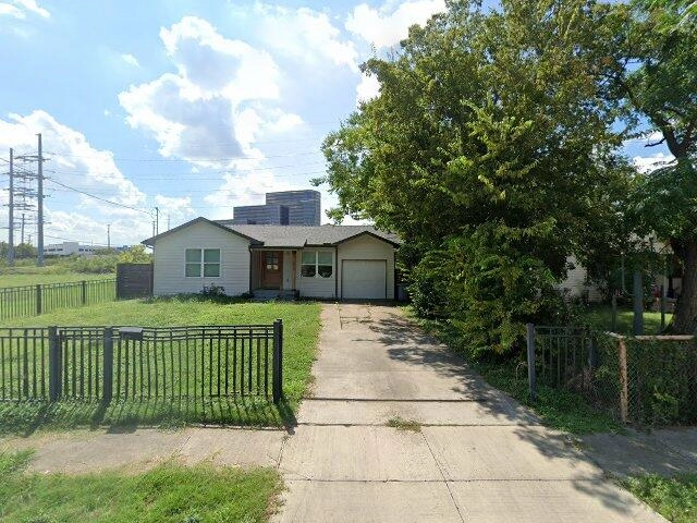 House image located at Dallas, TX 75235