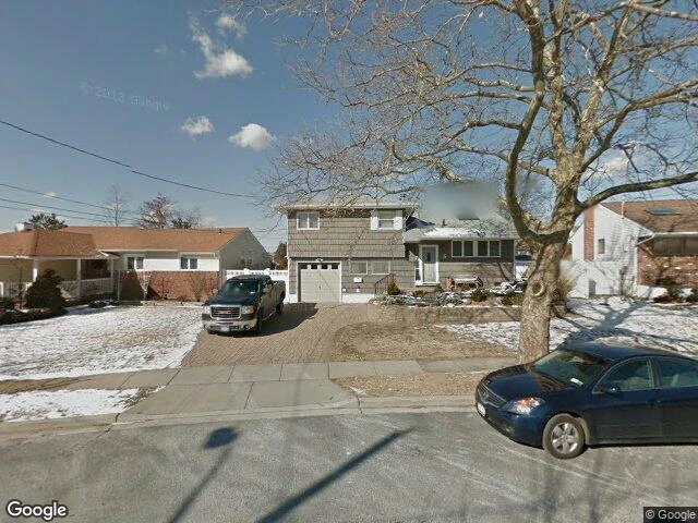 House image located at Freeport, NY 11520