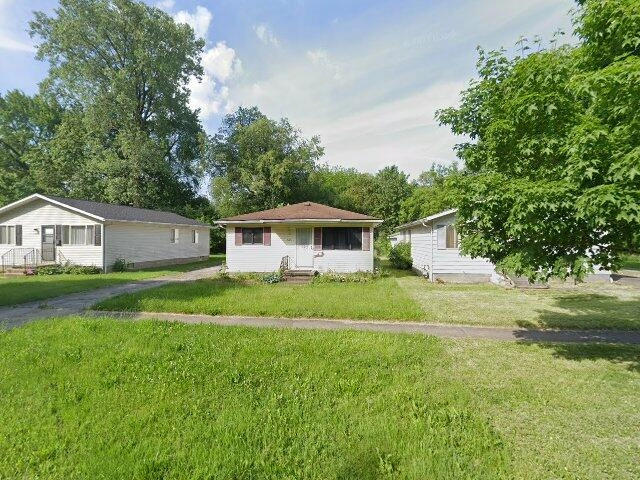 House image located at Akron, OH 44320