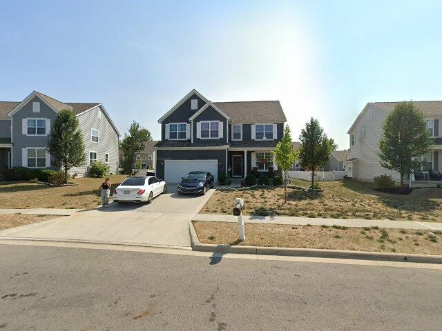House image located at Pickerington, OH 43147