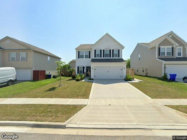 House image located at Grove City, OH 43123