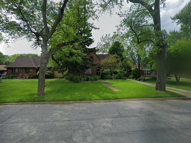 House image located at Munster, IN 46321