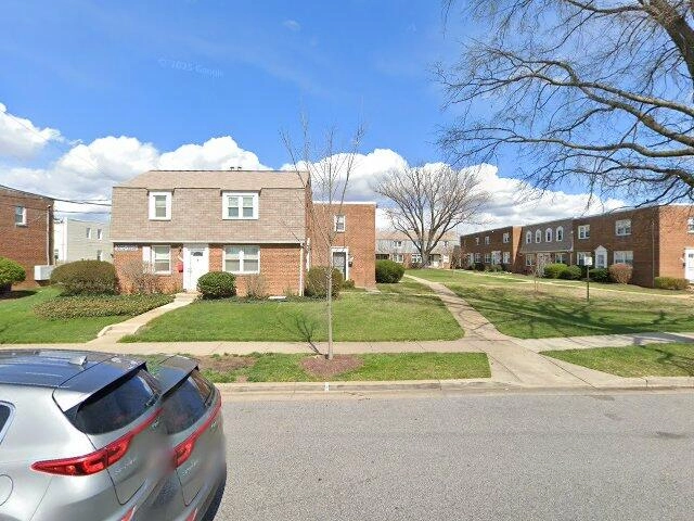 House image located at Rock Island, IL 61201