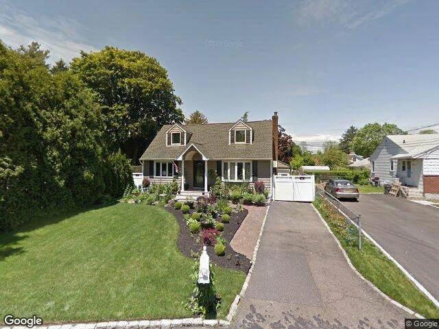 House image located at Centerport, NY 11721