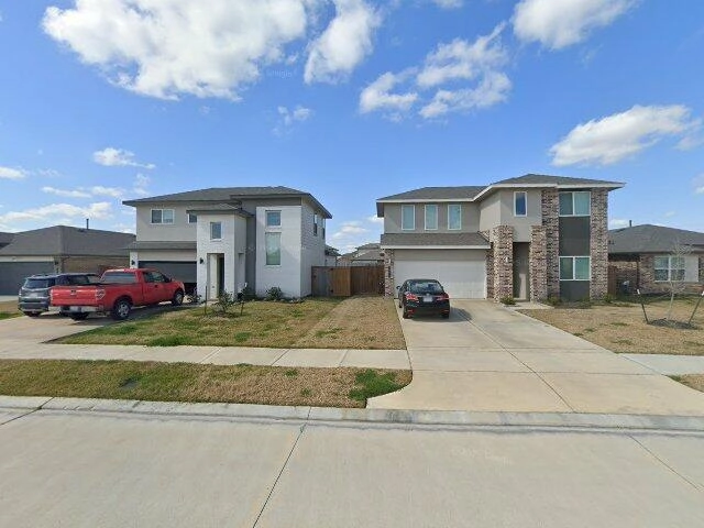 House image located at Rosharon, TX 77583