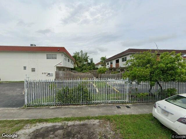 House image located at Miami, FL 33161